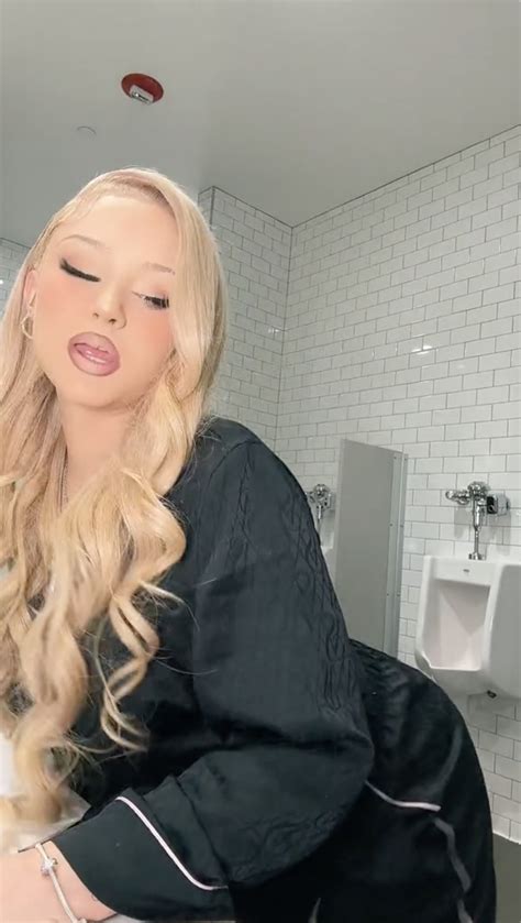 alabama barker porn|Alabama Barker, 17, twerks in dad Travis' tour dressing room .